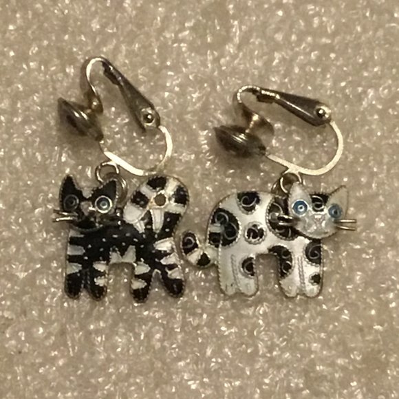 Very lovely Zarah sterling silver enamel cloisonné cat clip on earrings - Picture 4 of 7